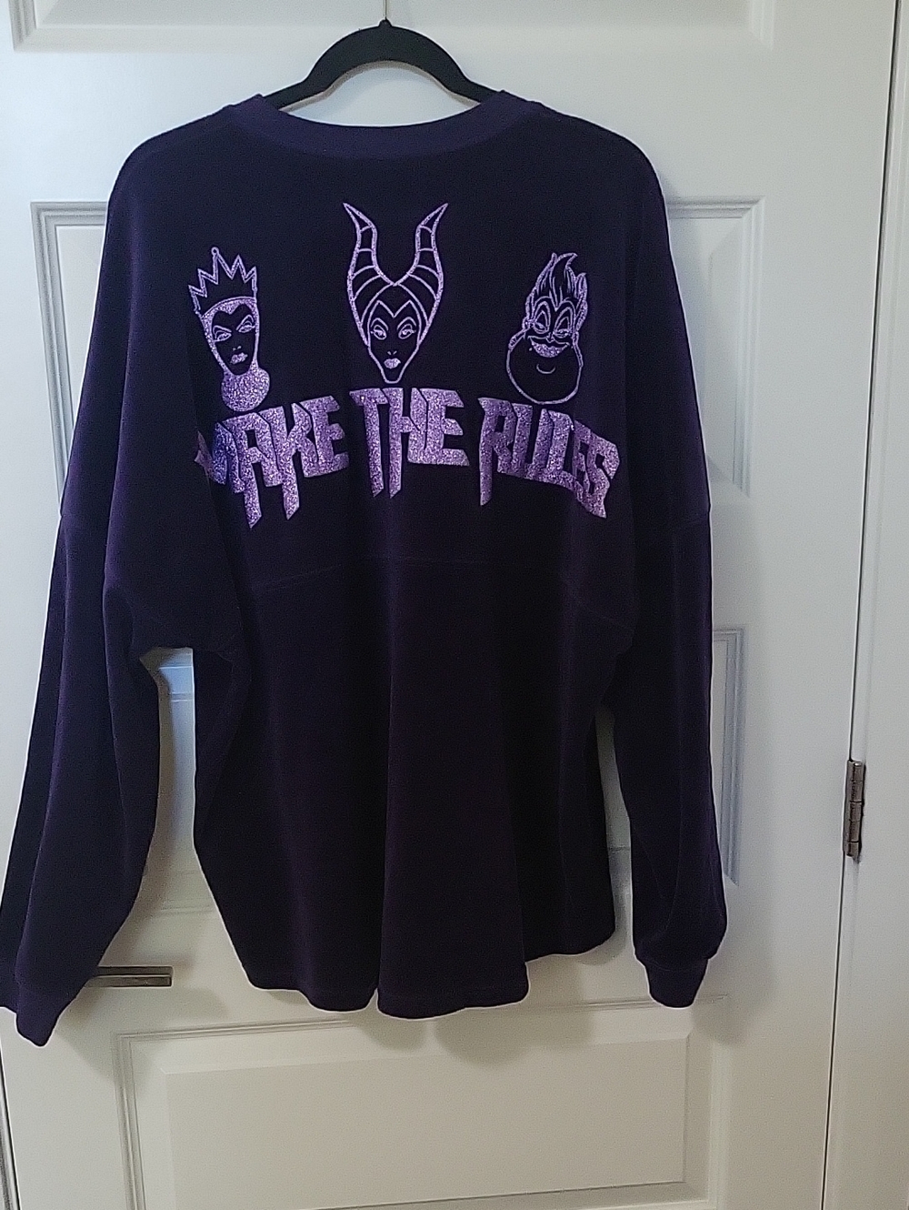 Disney Villans Spirit Jersey in a Dark Purple Velvetish Fabric Size XL